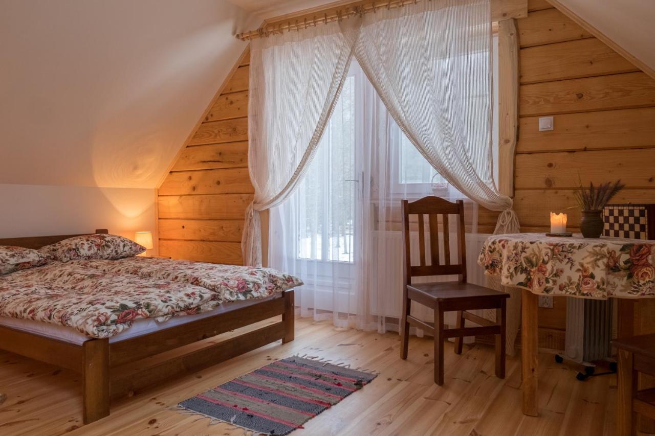 Miodowa Kolonia Bed & Breakfast Bialowieza Bagian luar foto