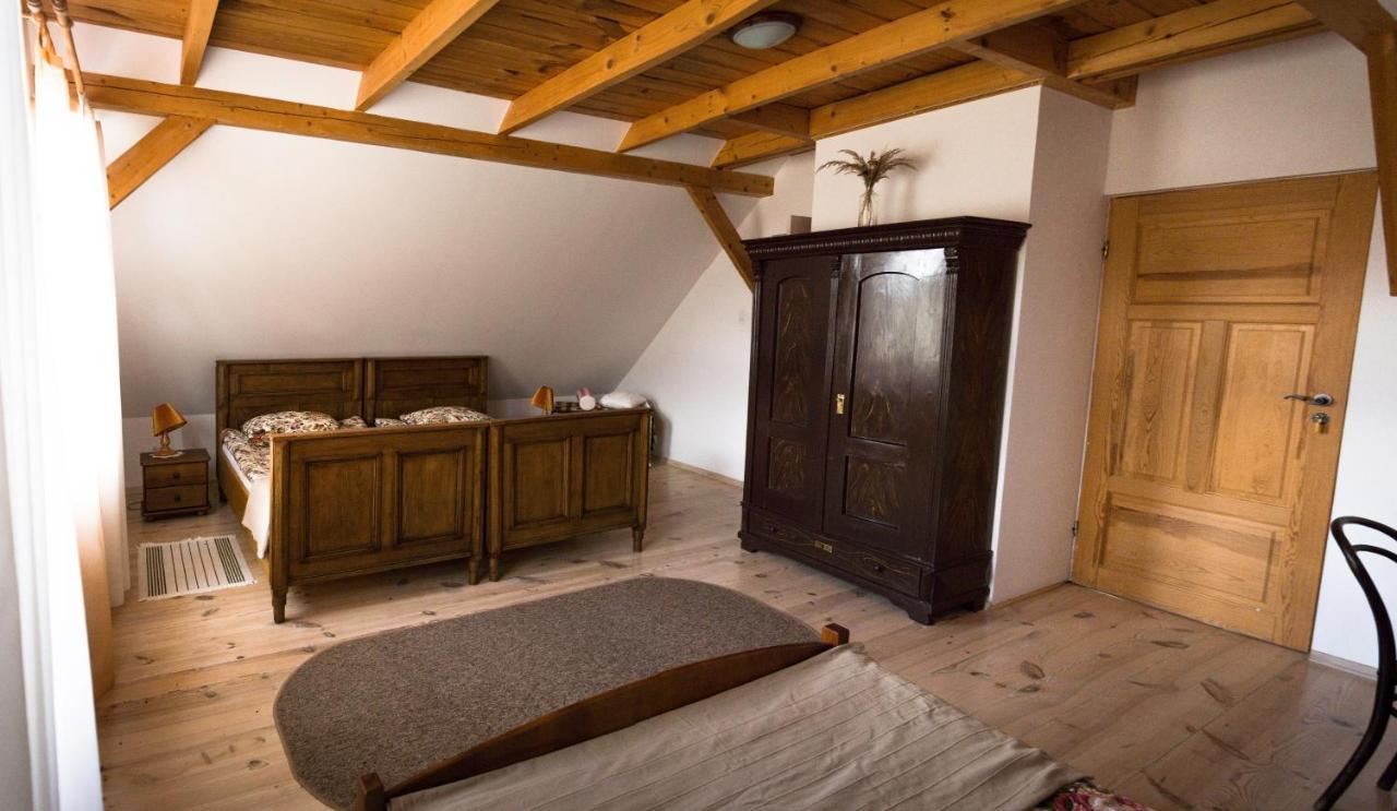Miodowa Kolonia Bed & Breakfast Bialowieza Bagian luar foto